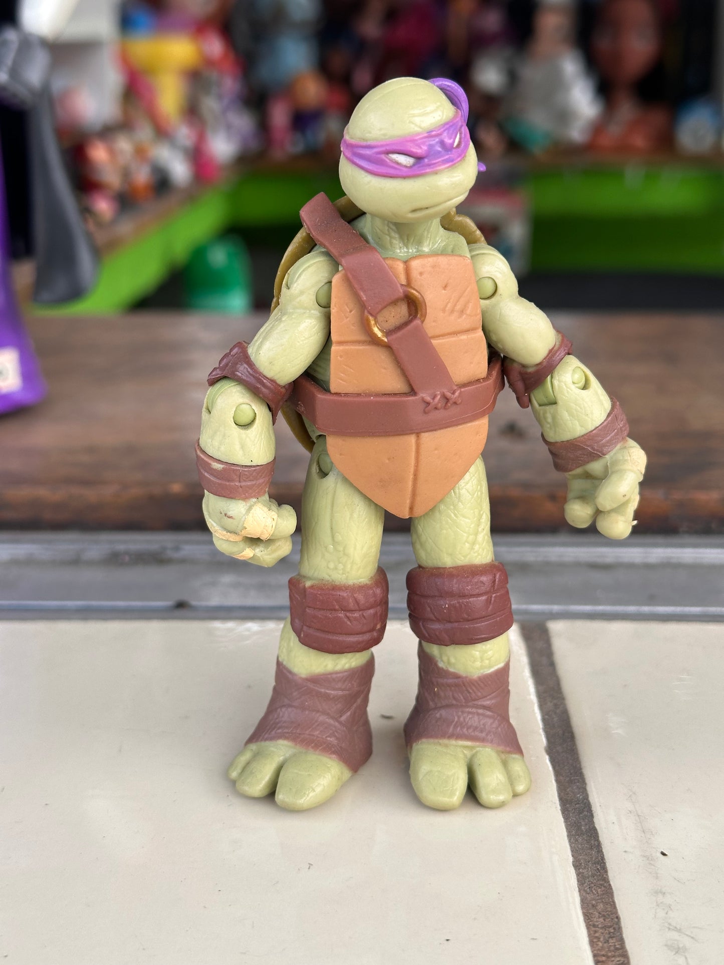 Figura de Donatello de las Tortugas Ninja