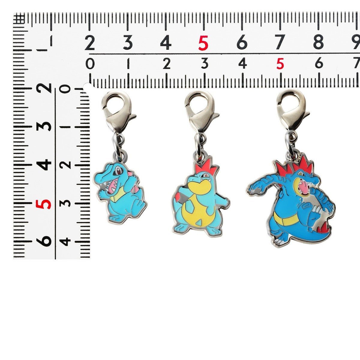 Dijes evoluciones totodile Pokemon center