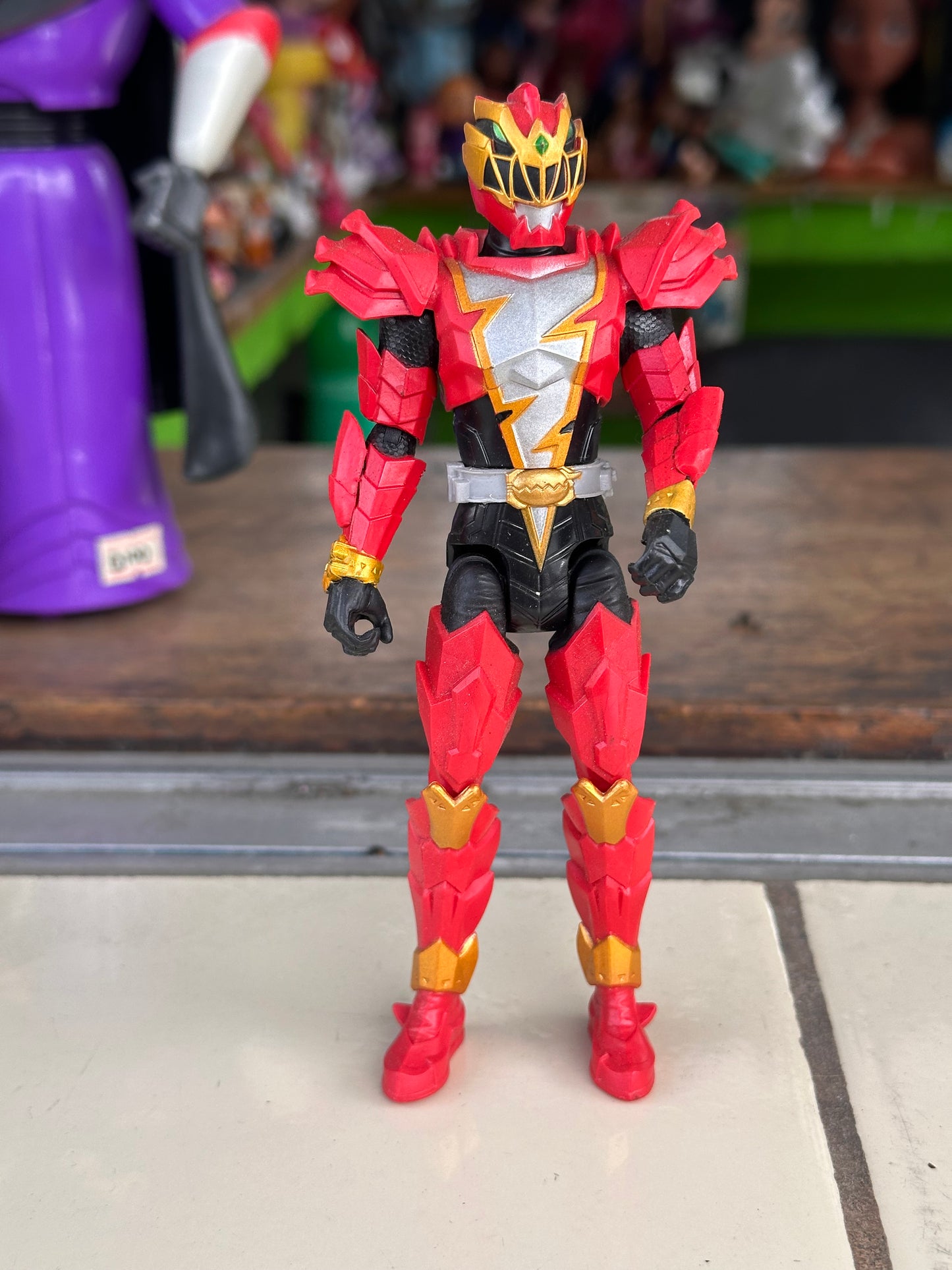 Power Rangers Dino Fury Spiral Strike Red Ranger
