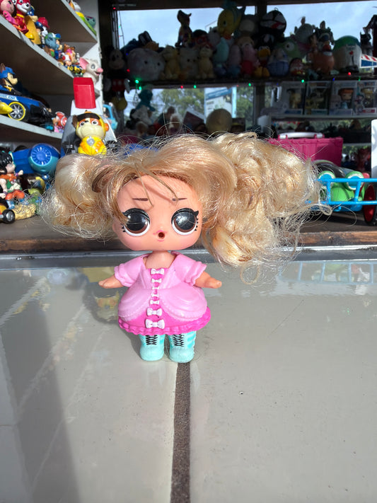 Muñeca LOL surprise pelo real