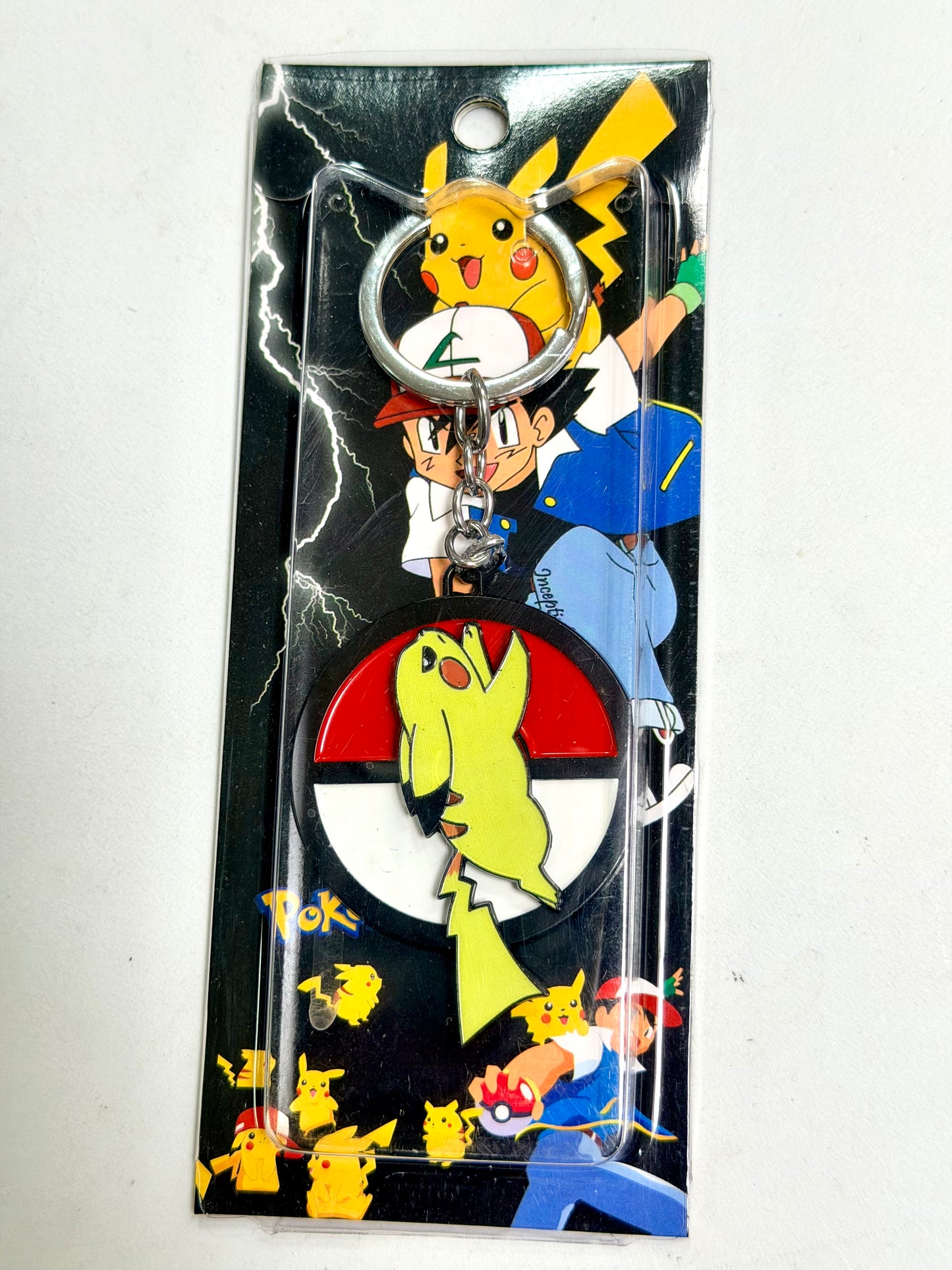 Llavero pikachu