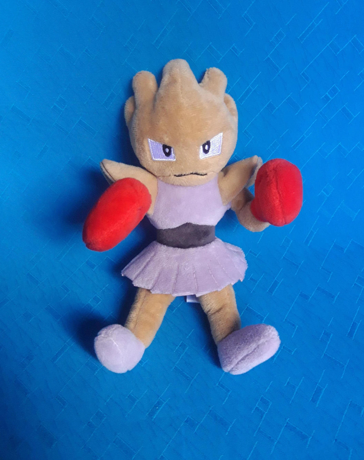 Hitmonchan peluche fit Pokemon center